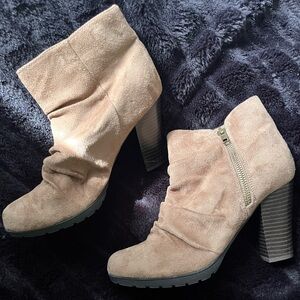 Heeled boots
